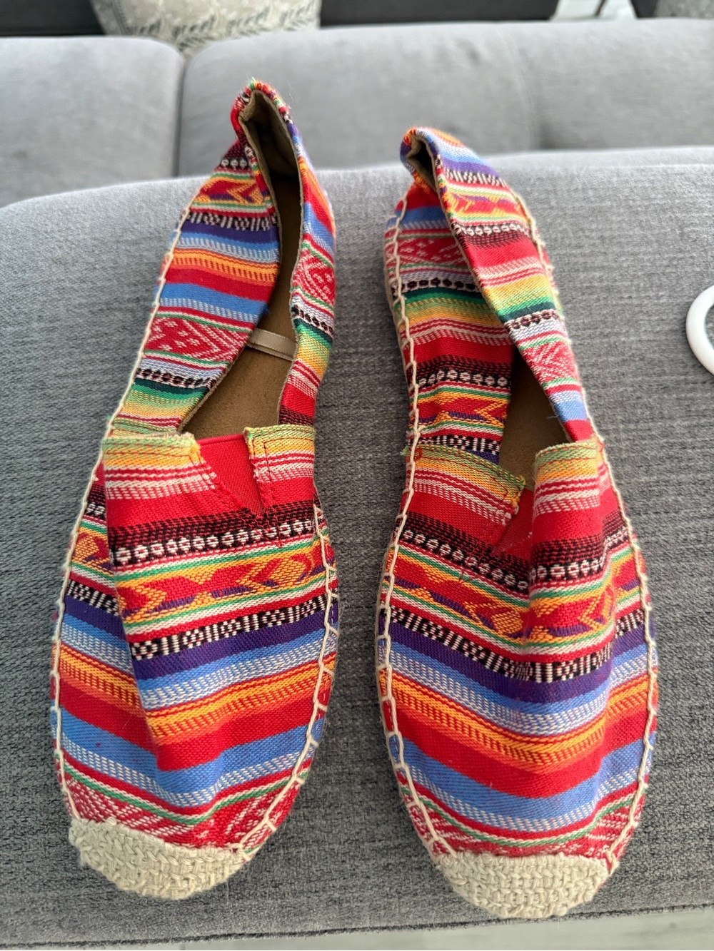 Minnetonka Womens Multicolor Striped Fabric Espadrille Slip On Flat Shoes 11